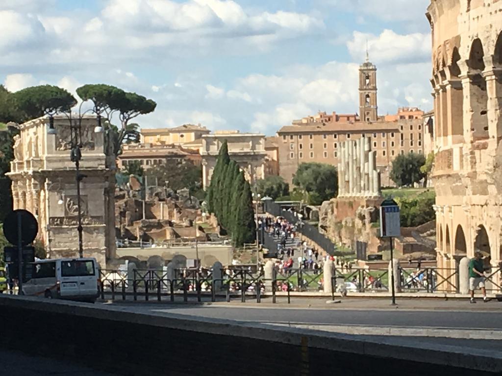 Delightful Apartment 100 Meters From The Colosseum Extérieur photo